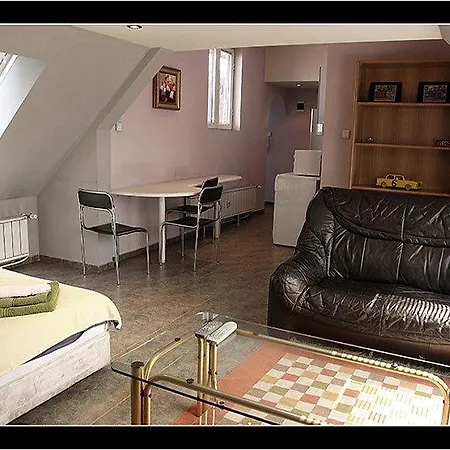 Sofia Inn Apartments Residence Aparthotel 3*